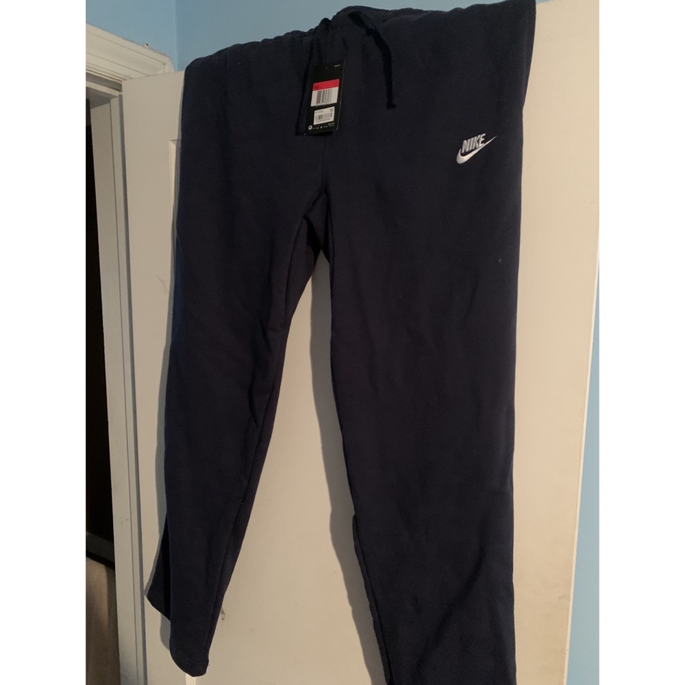 NWT Men’s Nike Sweatpants, Fleece inside